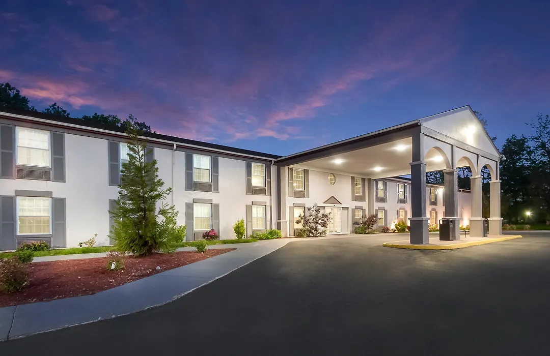 Red Roof Inn Dahlgren - Naval Base-1
