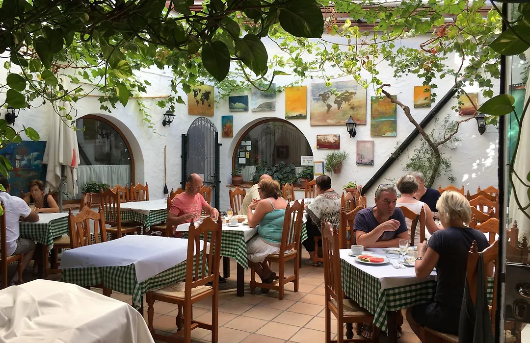 Hotel Restaurante Blanco Y Verde-1