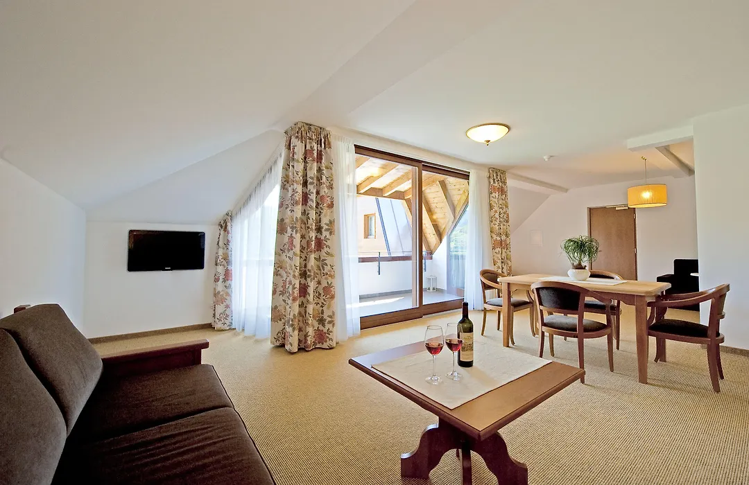 Hotel Haus Am Hang-1