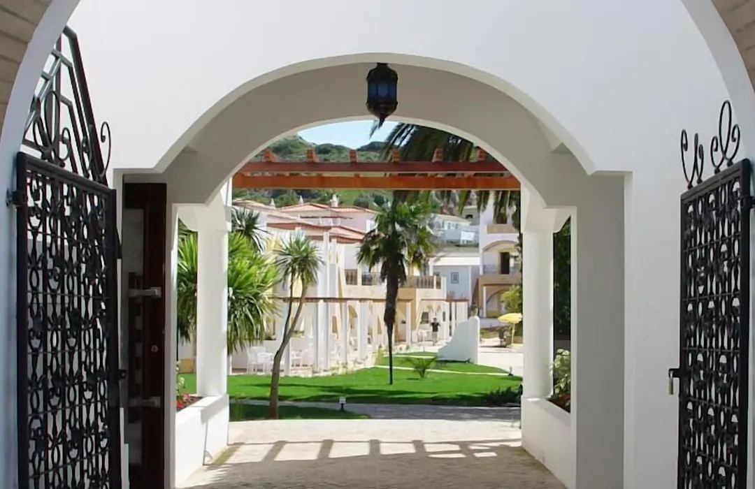 Luz Bay Hotel-1