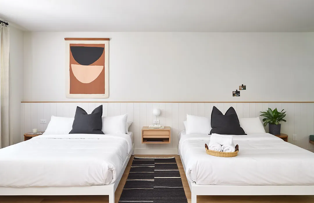 Somewhere Inn Calabogie Boutique Hotel-1