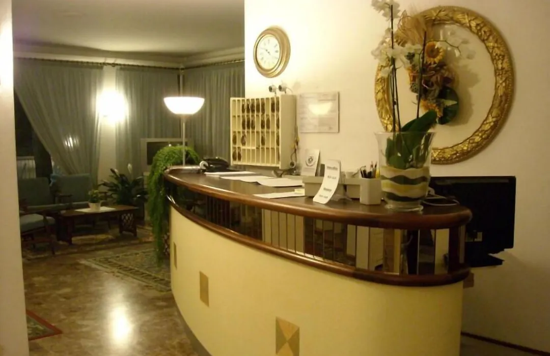 Hotel Haiti-1