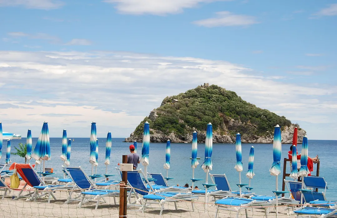 Sea Art Hotel-1