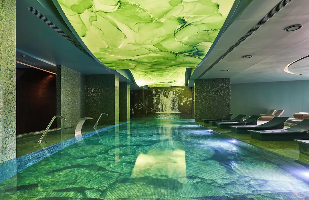 The Reserve - Within Savoy Palace - The Leading Hotels Of The World-1