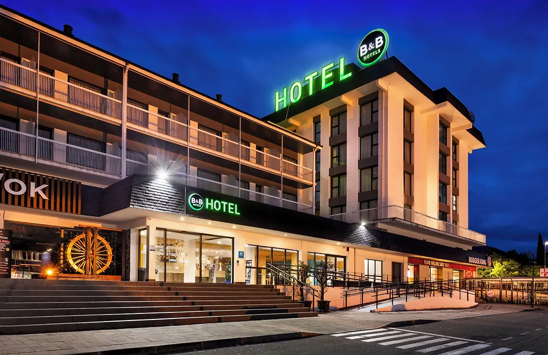 B&B Hotels Donostia San Sebastian Aeropuerto-1
