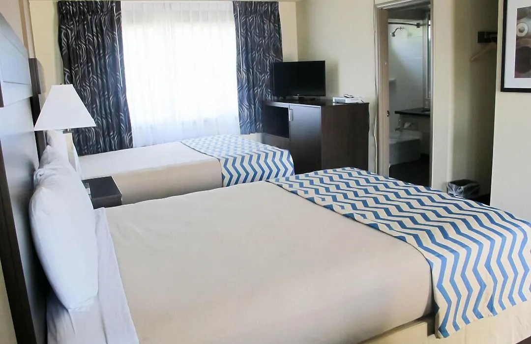 Travelodge By Wyndham Aberdeen-1