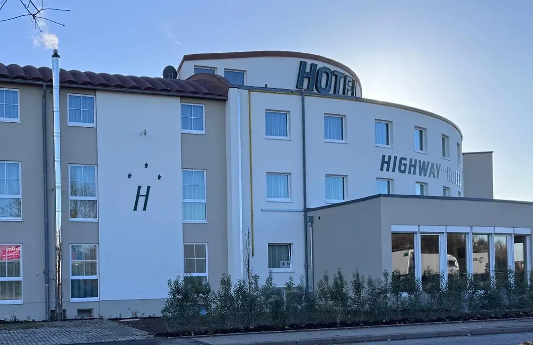 Highway Hotel-1