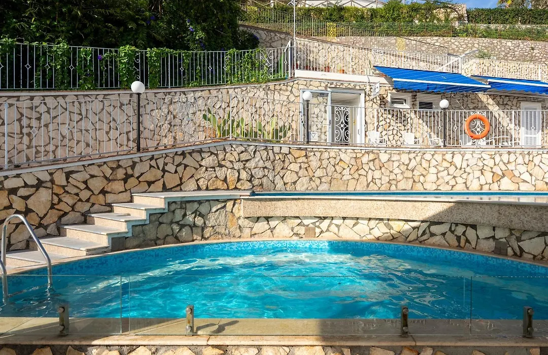 Hotel Weber Ambassador-1