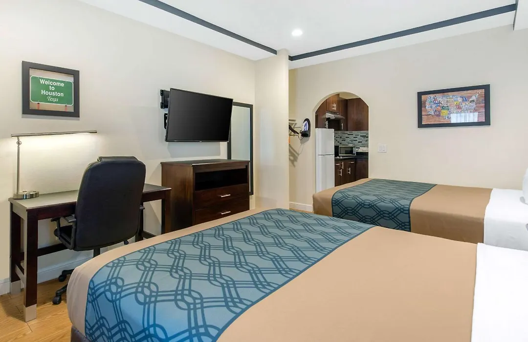 Econo Lodge Inn & Suites Houston Willowbrook-1