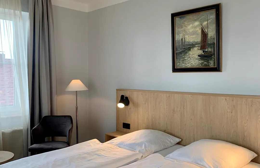 Kurhotel Sassnitz - Das Alte Seemannsheim-1