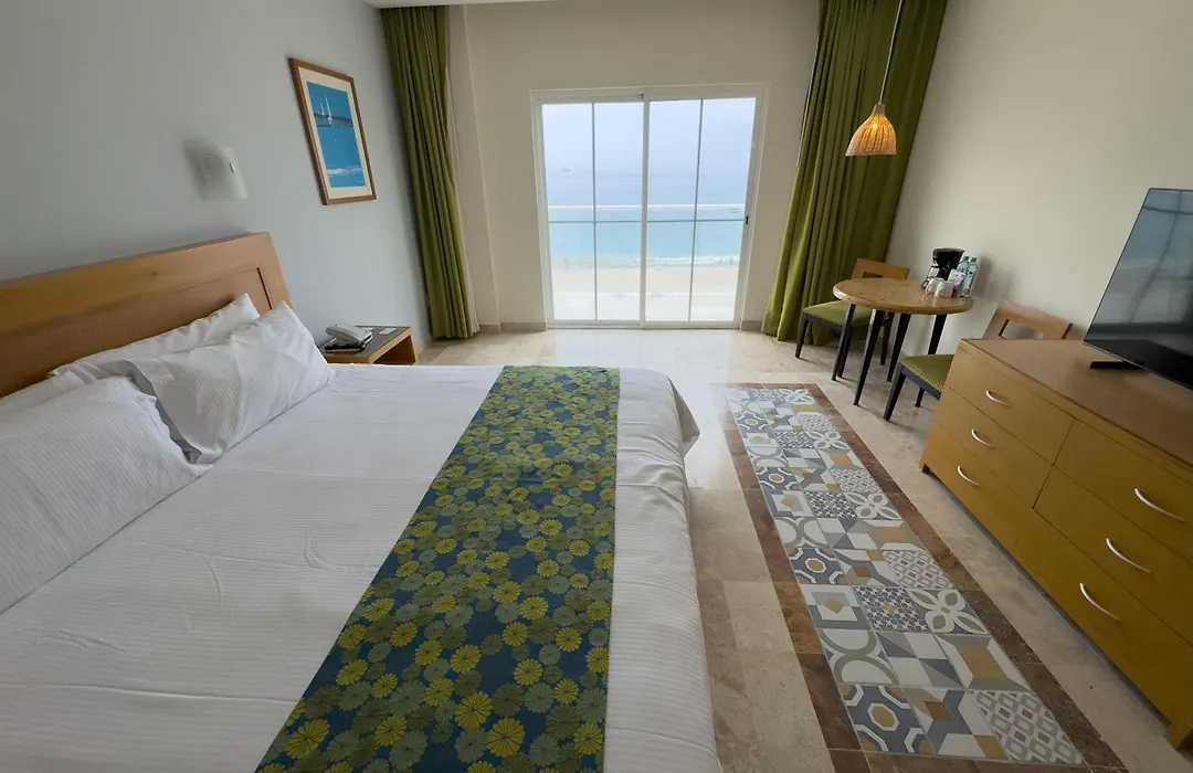 Krystal Vallarta-1