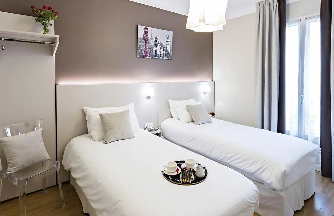 Modern Hotel-1