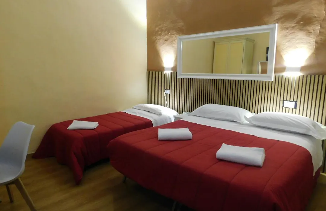 PICCOLO HOTEL Con Access ZTL !!! Ɲel Ƈentro Storico di Ƒirenze !!!-1