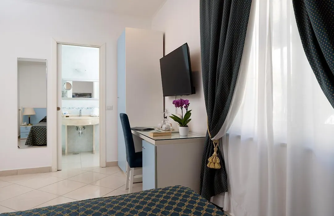 Hotel Weber Ambassador-1