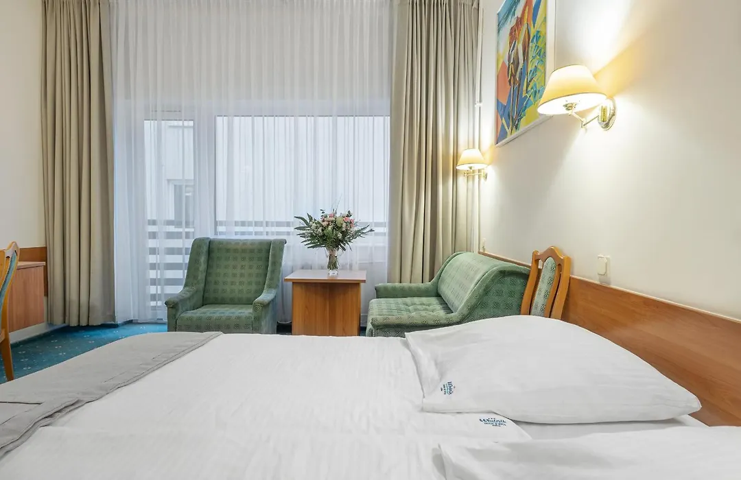 Hotel Wodnik-1
