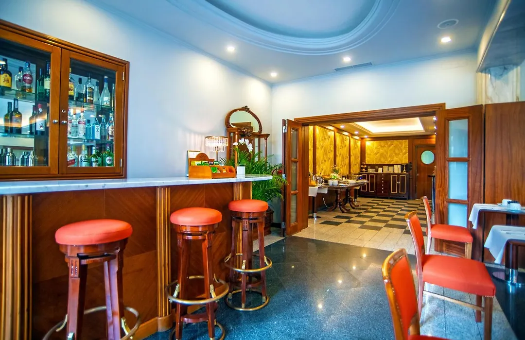 Hotel Metropole-1