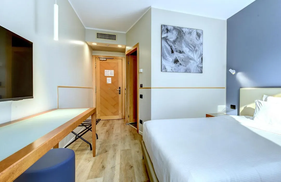 B&B Hotel Quarto D'Altino-1