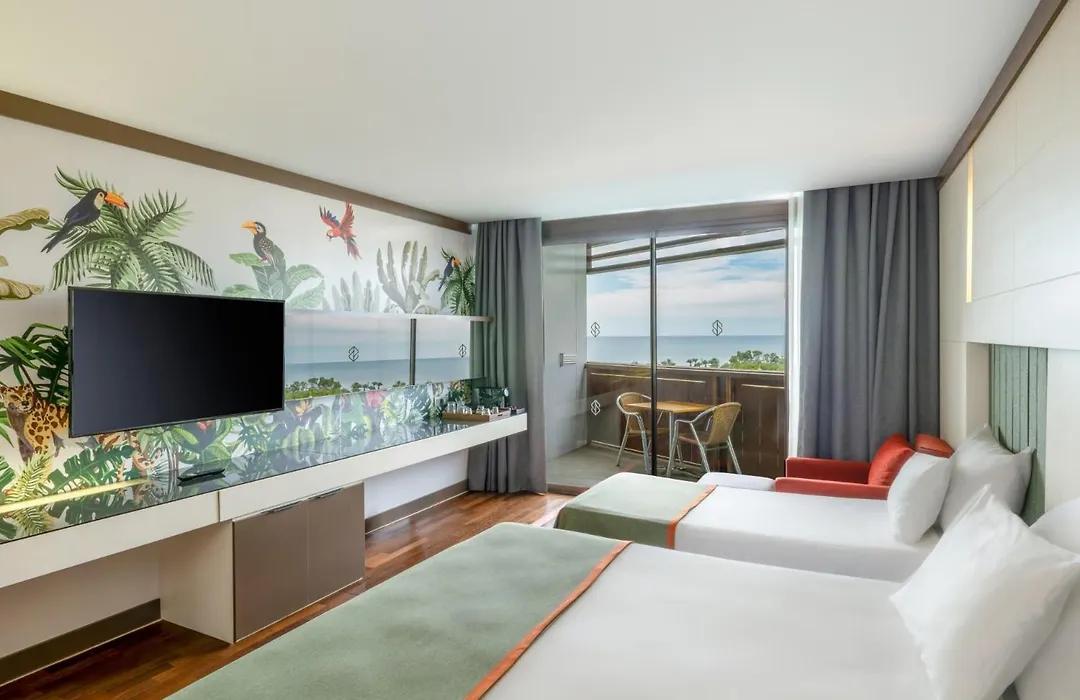 Nirvana Cosmopolitan Hotel - Convention & Sports Center-1