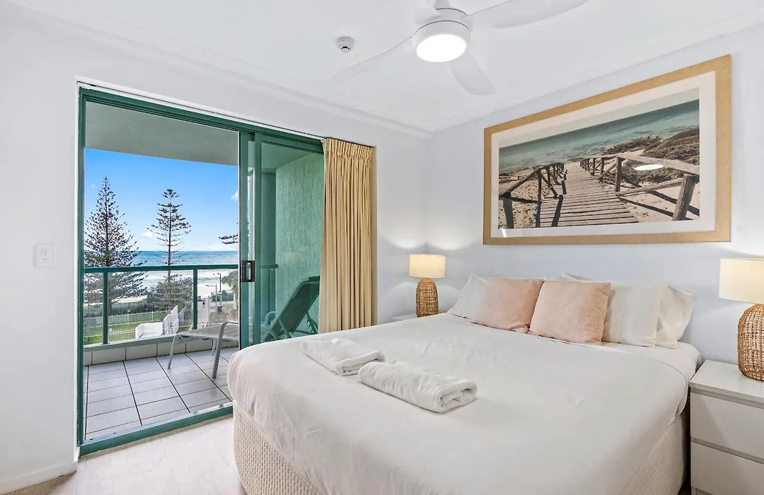 Emerald Sands Holiday Apartments-1