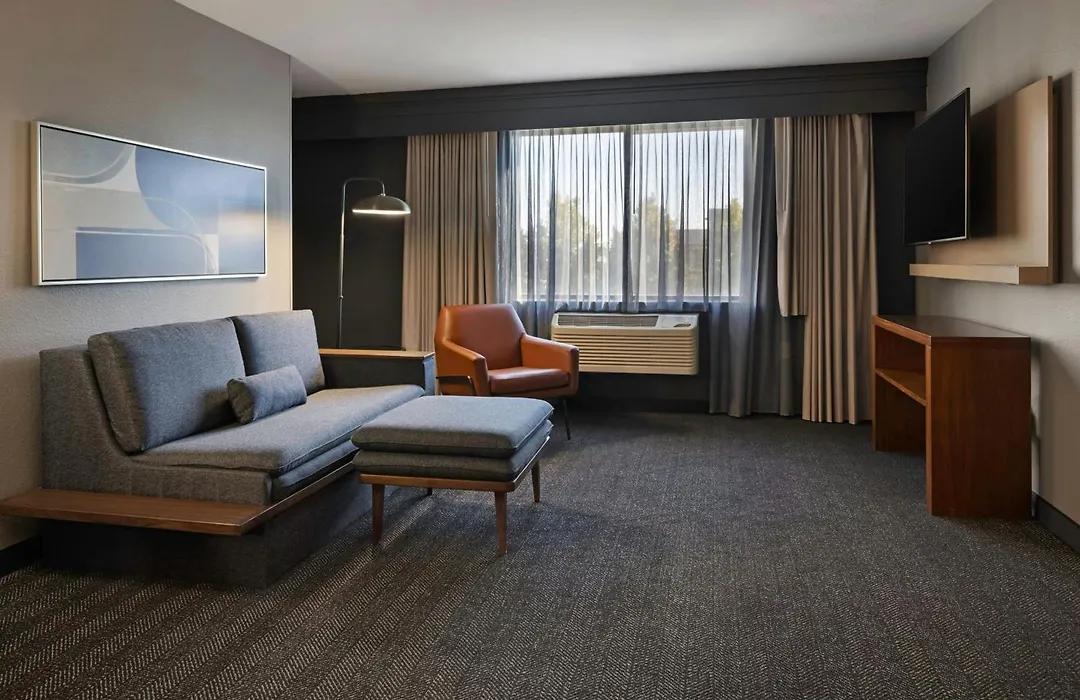 Courtyard By Marriott Sacramento Midtown-1