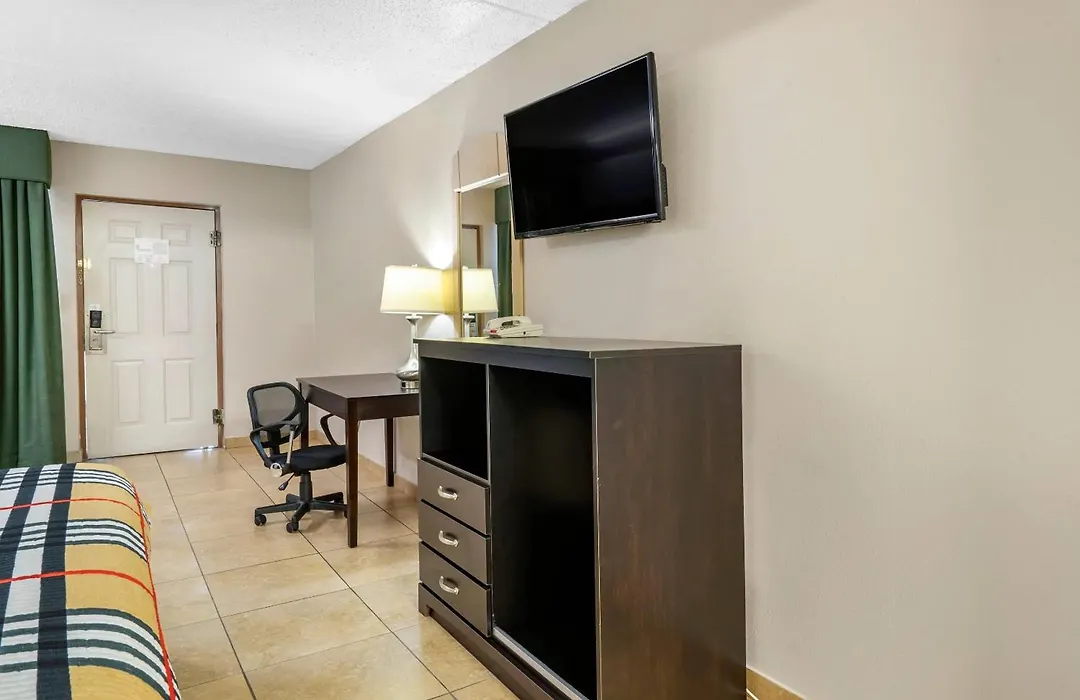 Rodeway Inn Clearwater-Dunedin-1