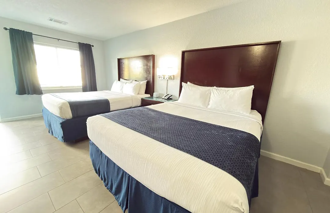 Lantern Inn & Suites - Sarasota-1