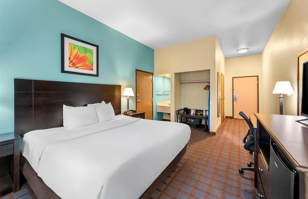 Red Lion Inn & Suites Blue Springs-1