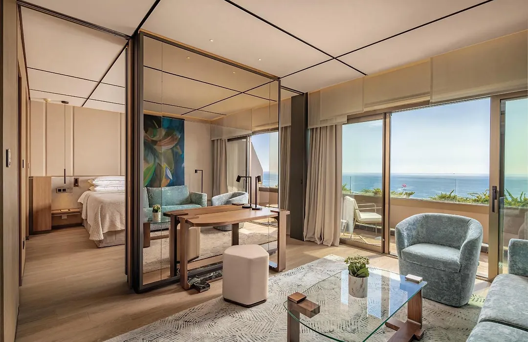 Four Seasons Hotel-1