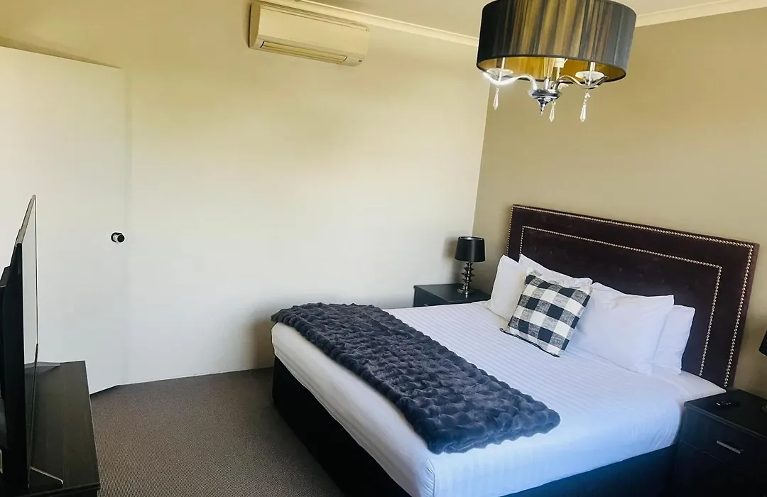 Pavilion Hotel Wagga Wagga-1