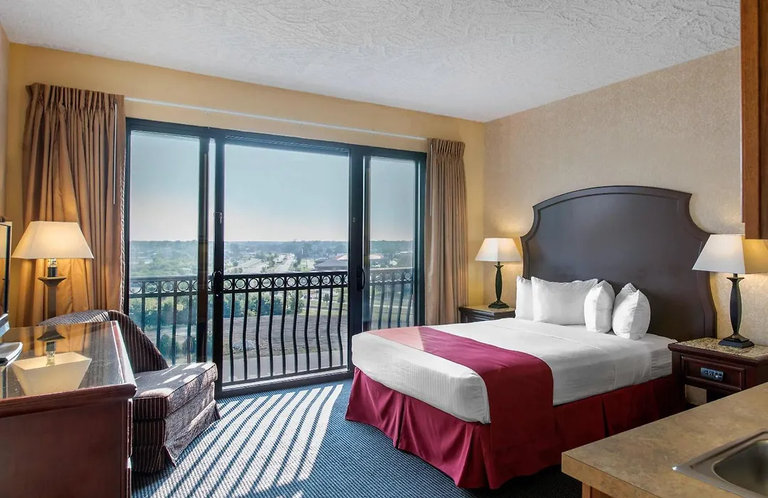 Shoreline Inn & Conference Center, An Ascend Collection Hotel-1