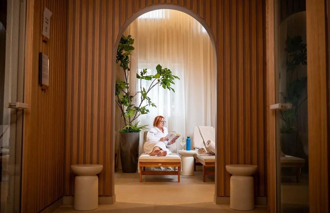 Hotel Delfin-1