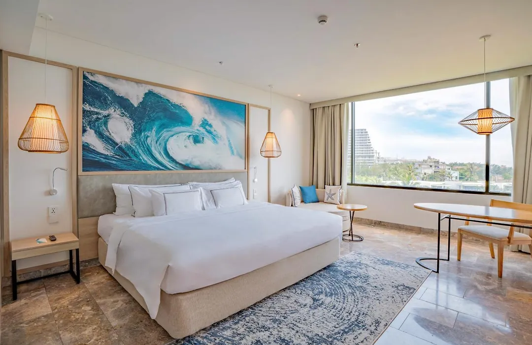Meliá Danang Beach Resort-1