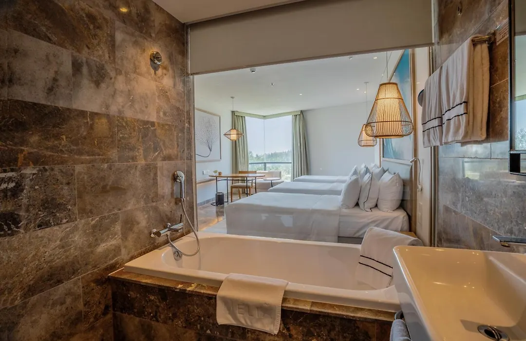 Melia Danang Beach Resort-1