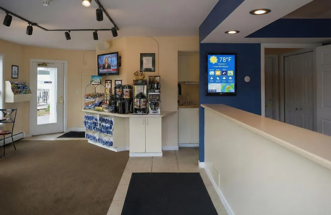 Pointes North Beachfront Hotel - 2 Person Spa Tub Studios-1