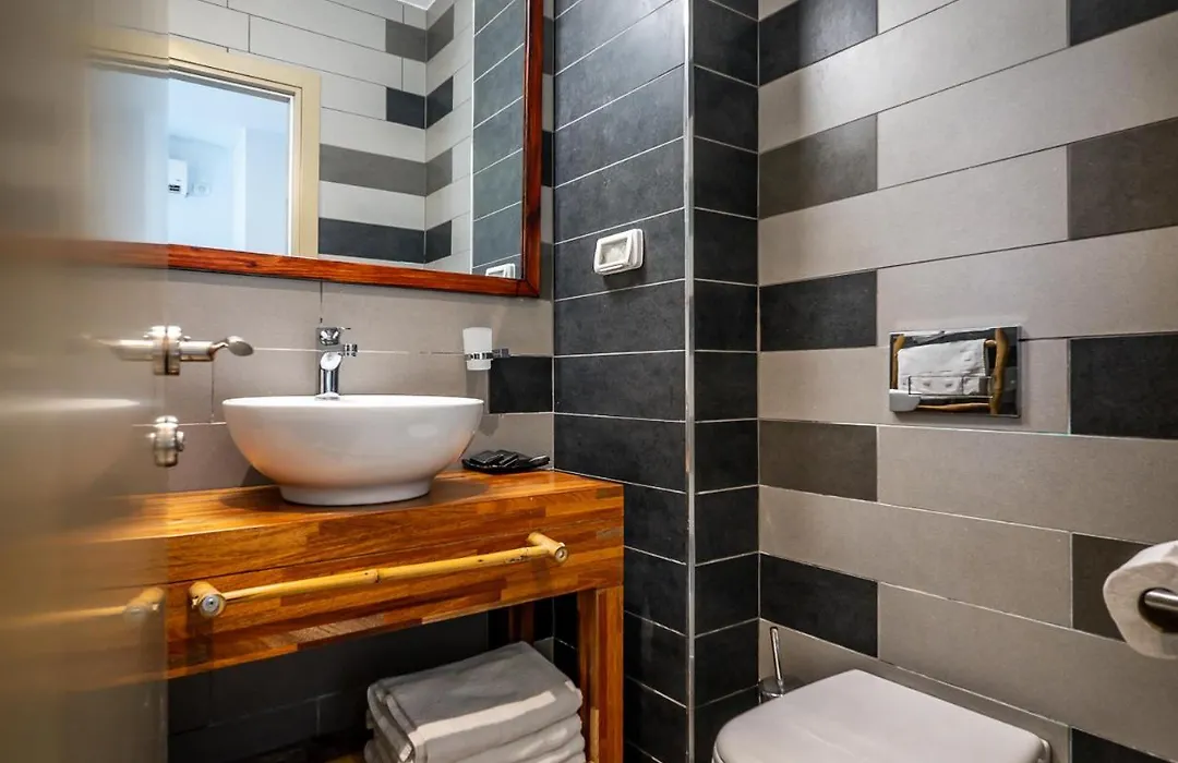 Bat Galim Boutique Hotel-1
