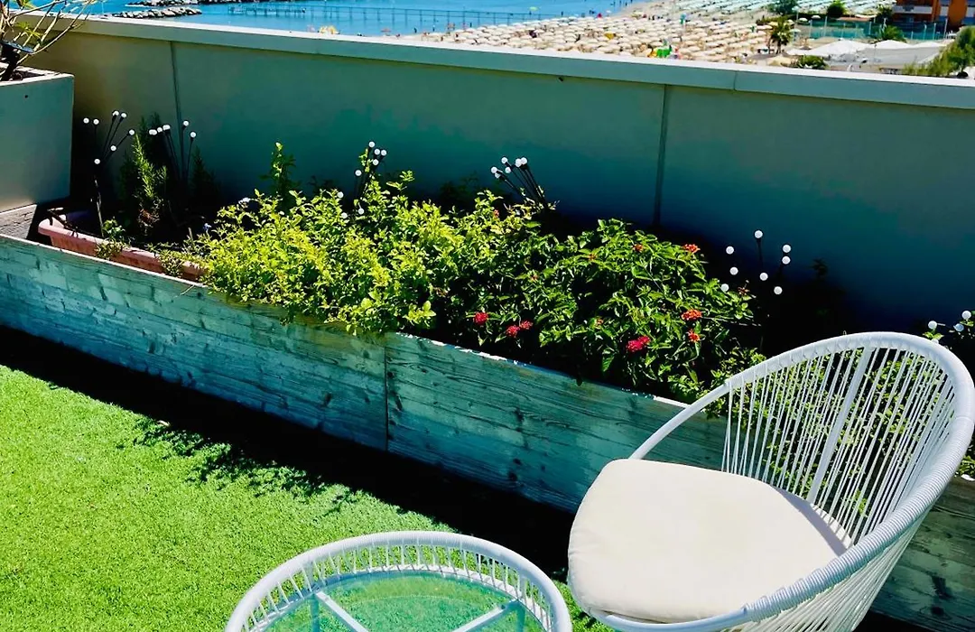 Residence Frontemare-1