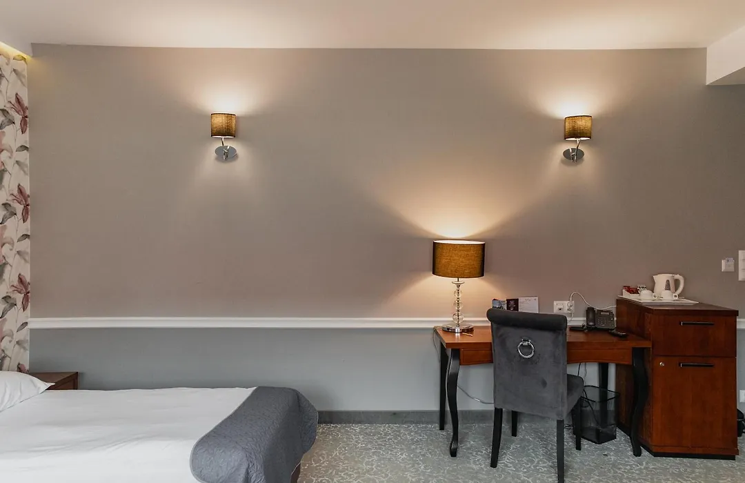 Hotel Palac Poledno-1