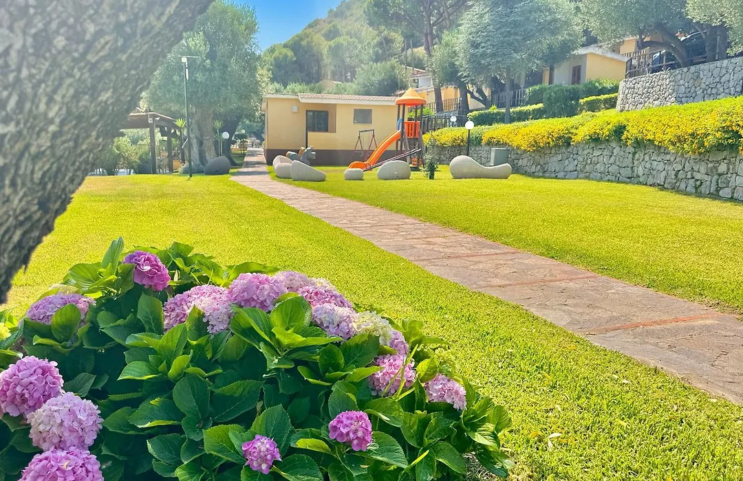Villaggio Turistico La Fenosa-1