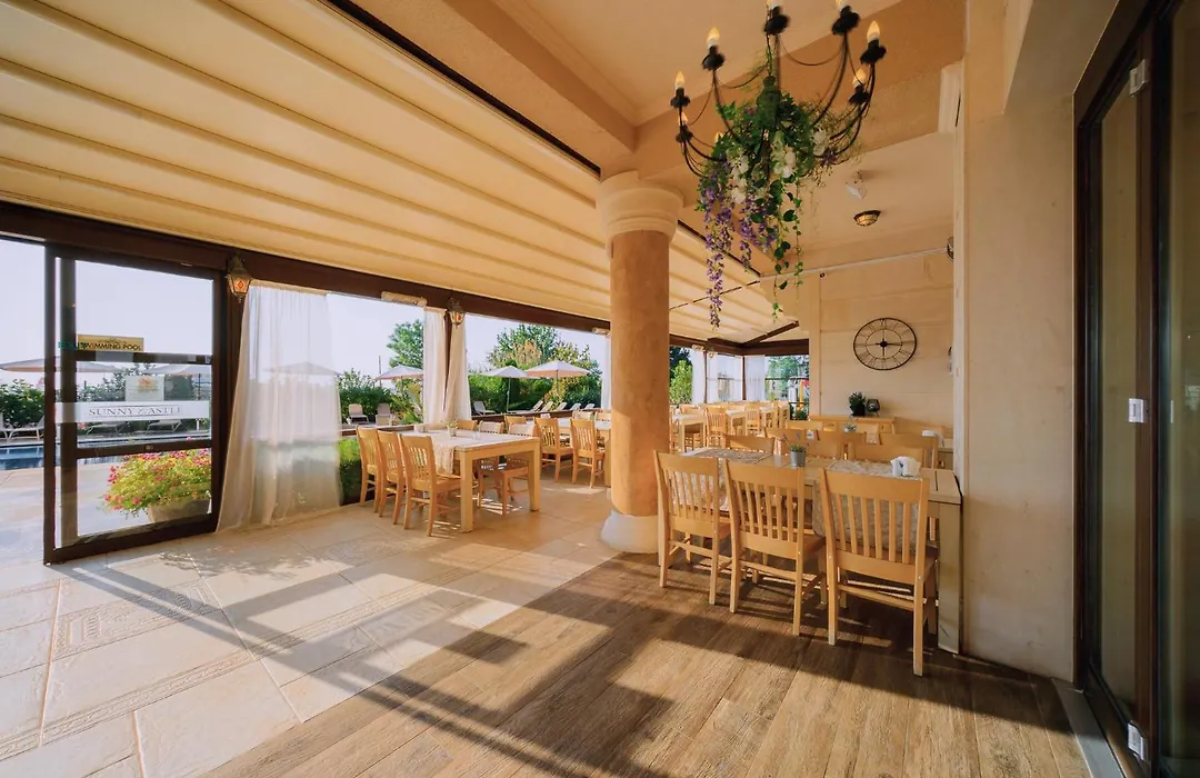 Sunny Castle Hotel-1