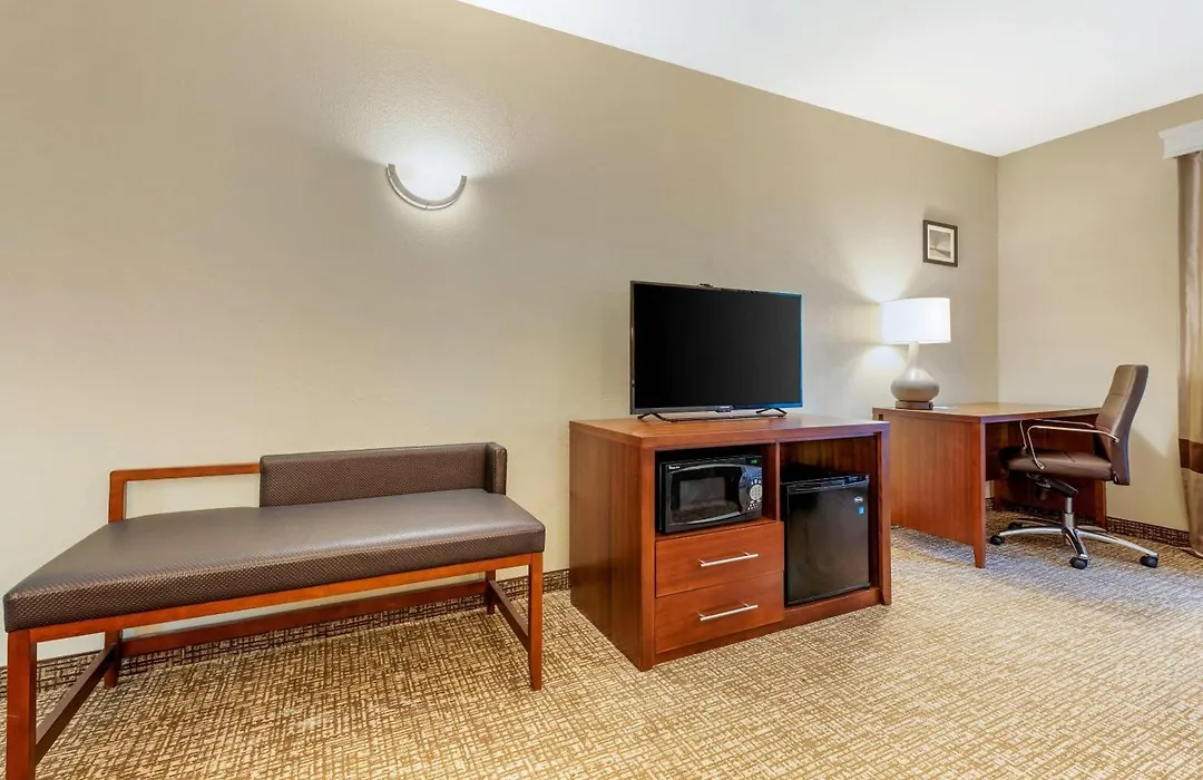 Comfort Inn & Suites Michigan City South-1