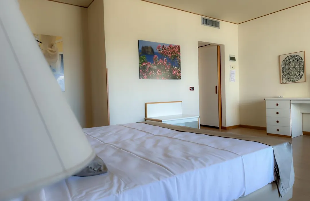 Hotel Torre Normanna-1