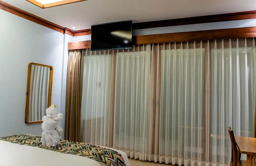 Blue Harbor Beachfront Villas & Resto-1