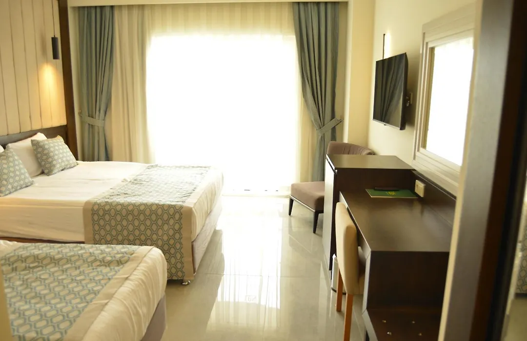 Lrs Hotels Lake River Side Hotel & Spa-1
