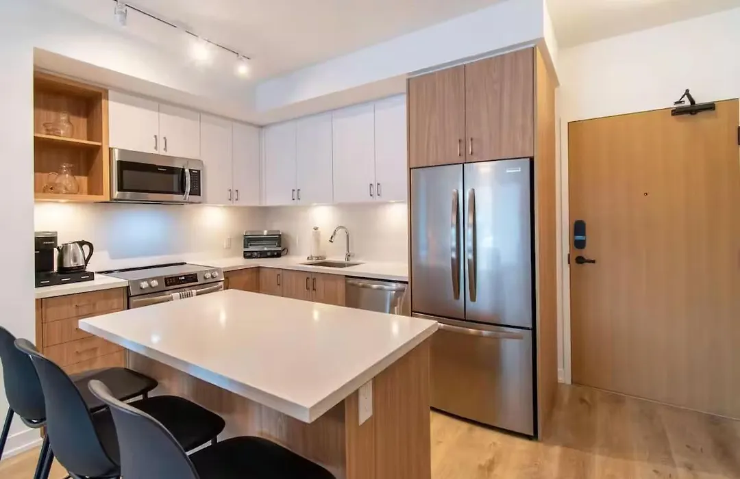 Pet Friendly Condos At Friday Harbour-1