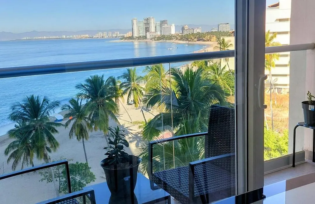 Beachfront Harbor 171 Condo Ocean View Pool, Gym WiFi-1