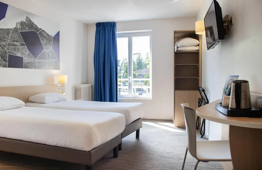 Brit Hotel Macon Centre Gare-1