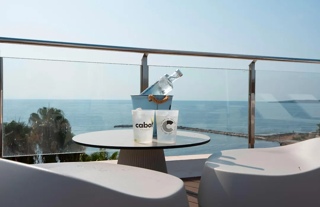Aparthotel Cap De Mar-1