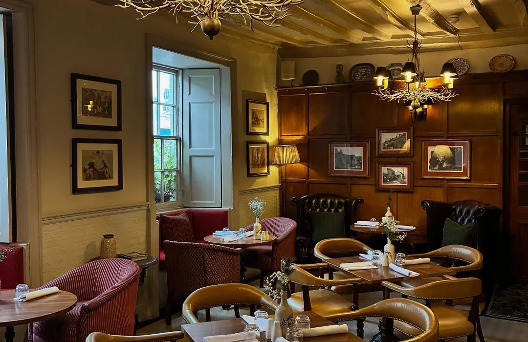 The Bear, Cowbridge-1
