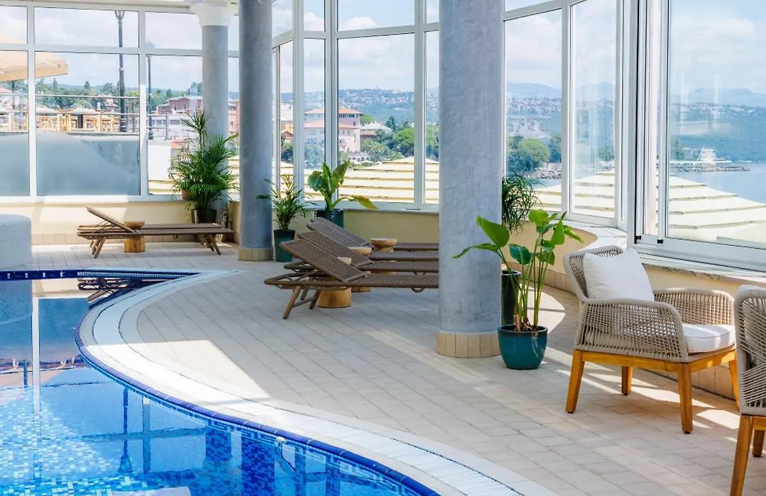 Hotel Savoy-1