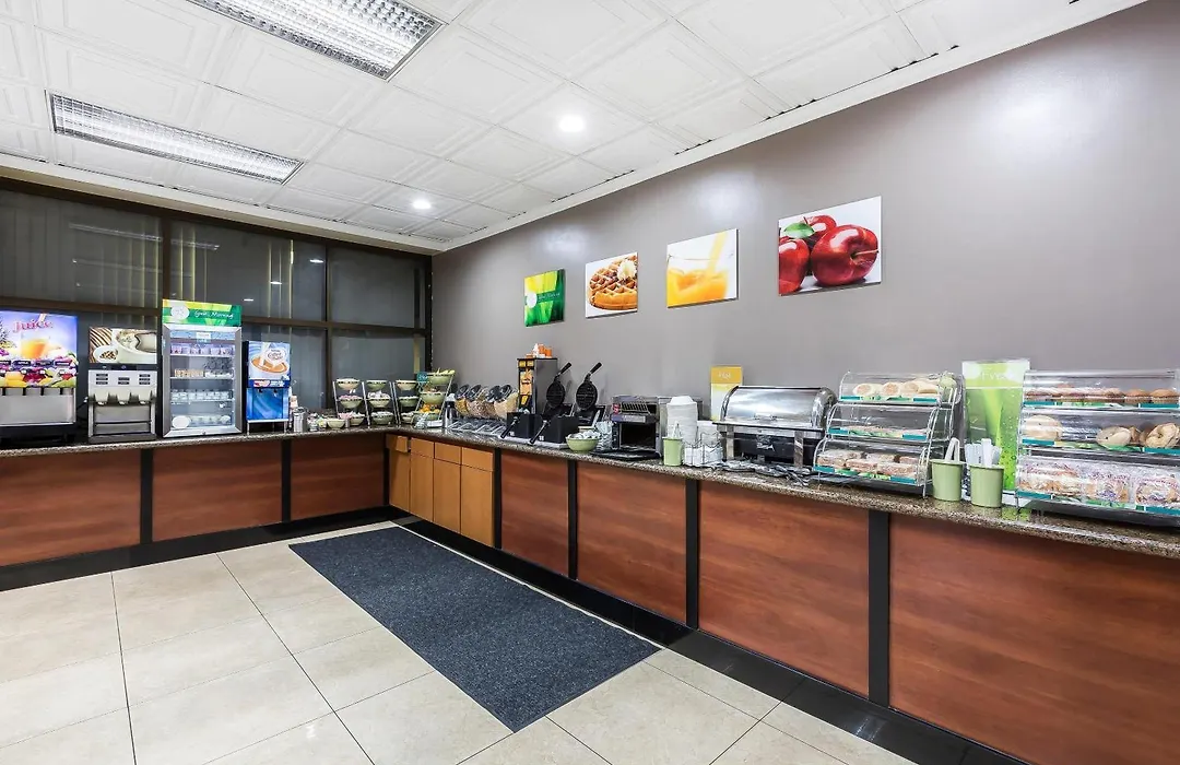 Quality Inn & Suites Los Angeles Airport - Stadium District-1